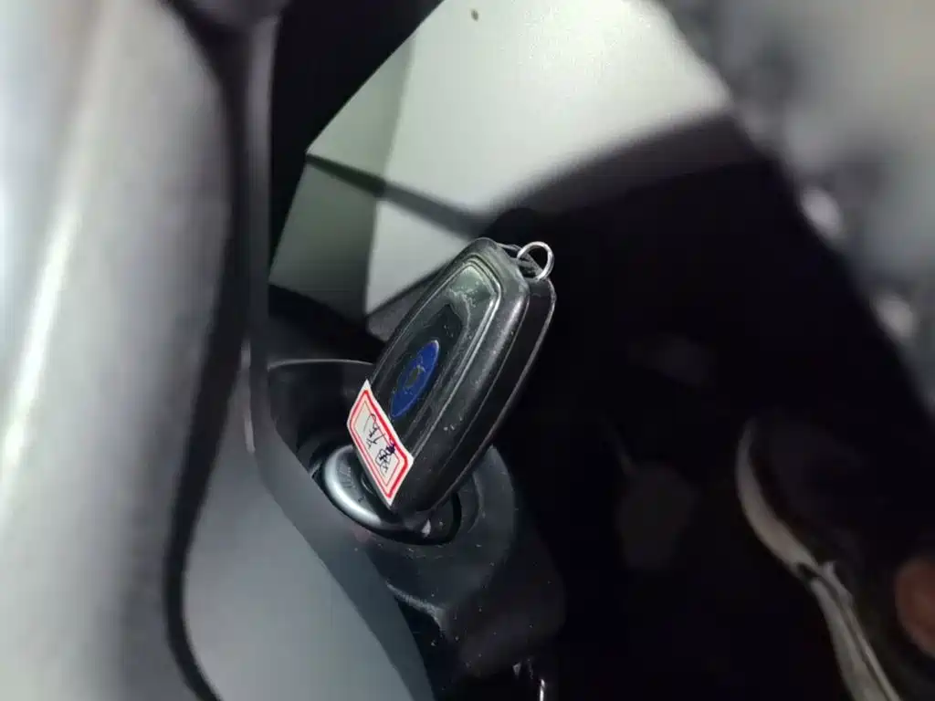 Ford Kuga — миниатюра 9