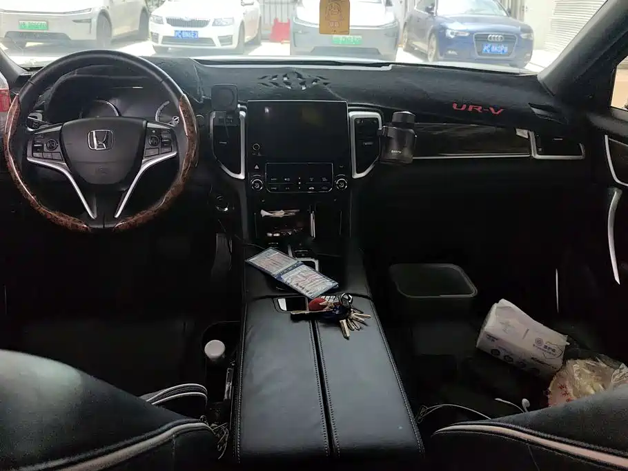 Honda UR-V — миниатюра 12