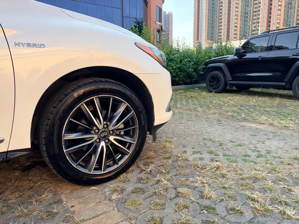 Infiniti QX60 (Import) — миниатюра 8