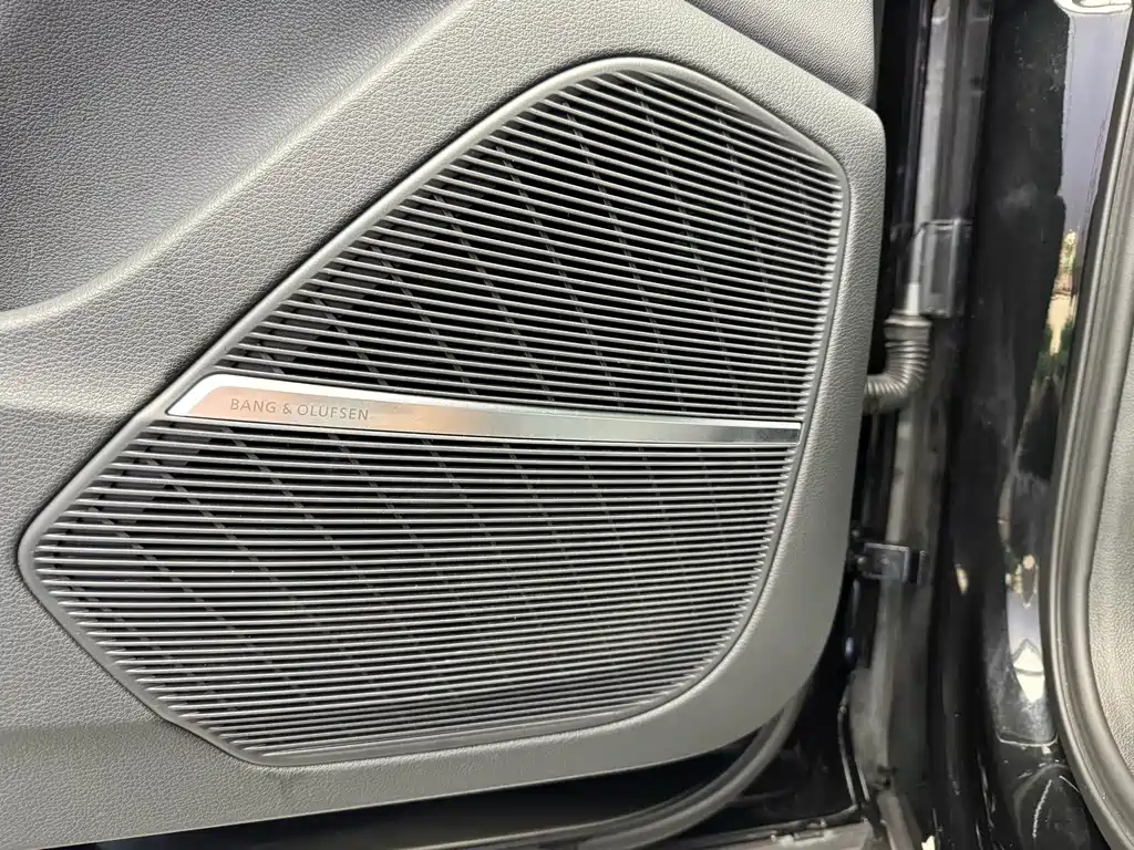 Audi Q7 — миниатюра 10