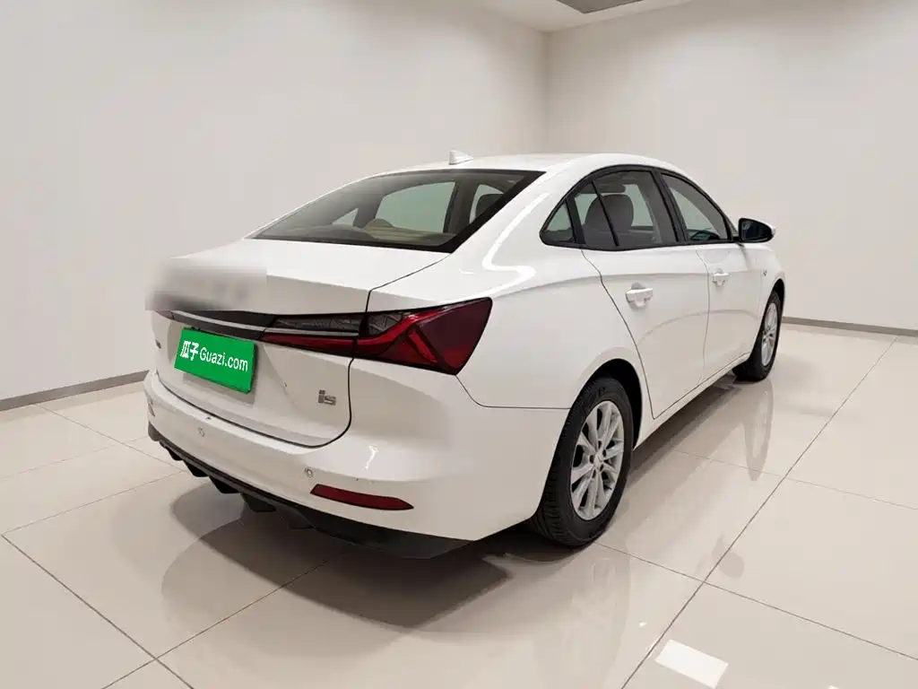 Roewe i5 — миниатюра 6