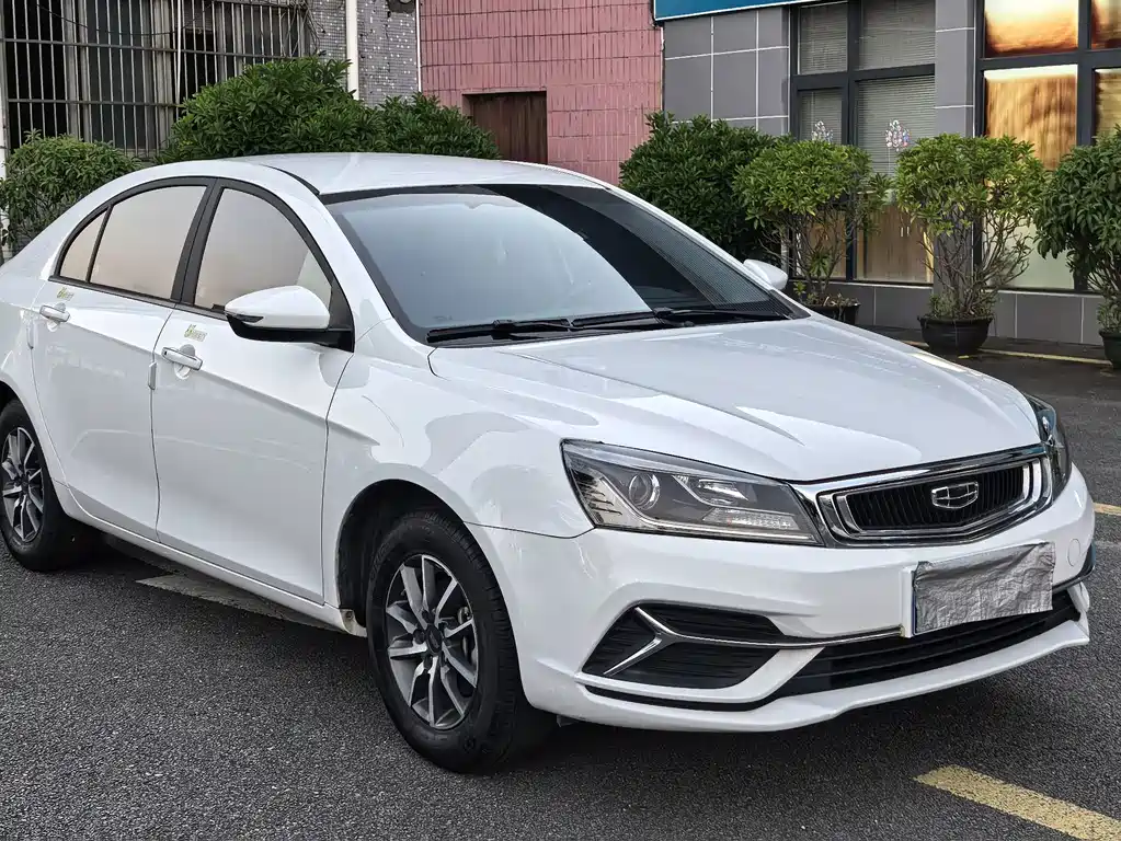 Geely Emgrand — миниатюра 3