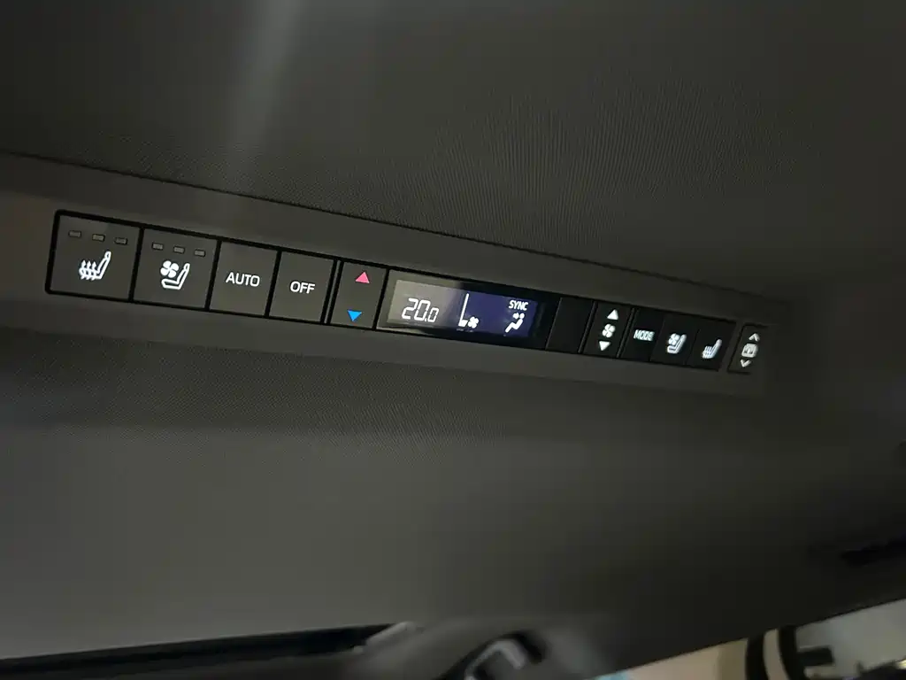 Toyota Granvia — миниатюра 20