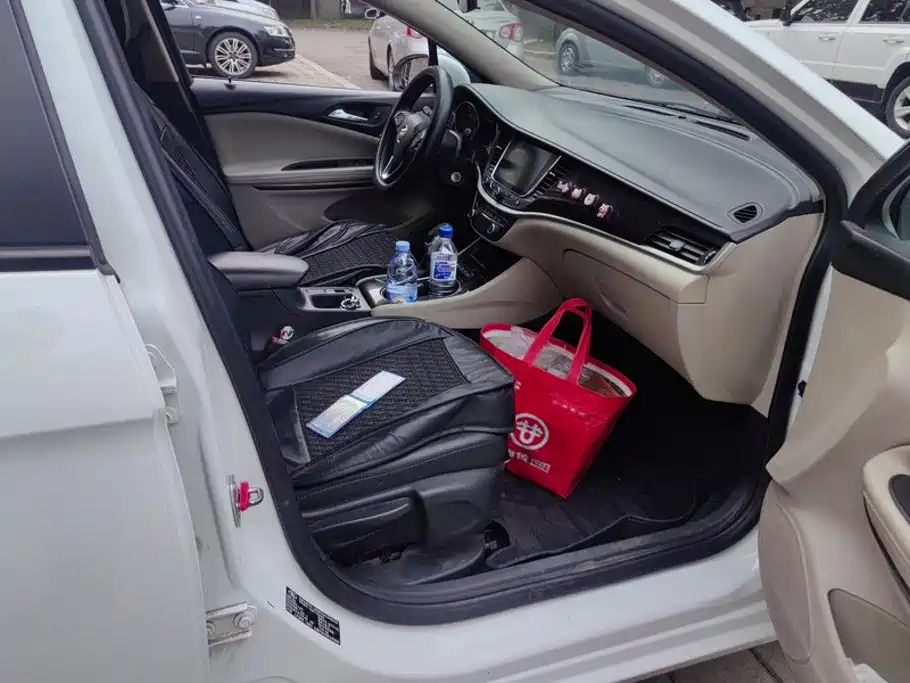 Buick Verano — миниатюра 7