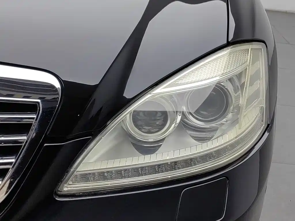 Mercedes-Benz S-Class — миниатюра 7