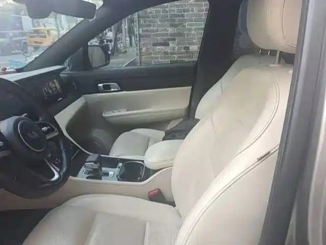 Li Auto Li ONE — миниатюра 8