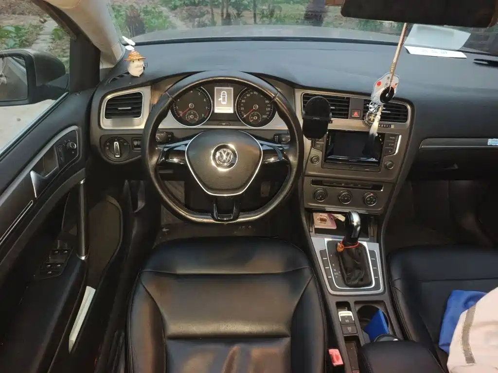 Volkswagen Golf — миниатюра 6