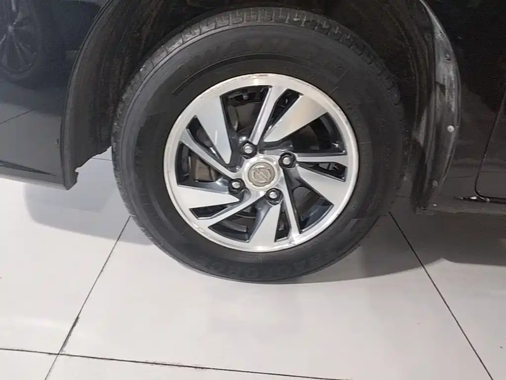 Nissan NV200 — миниатюра 23