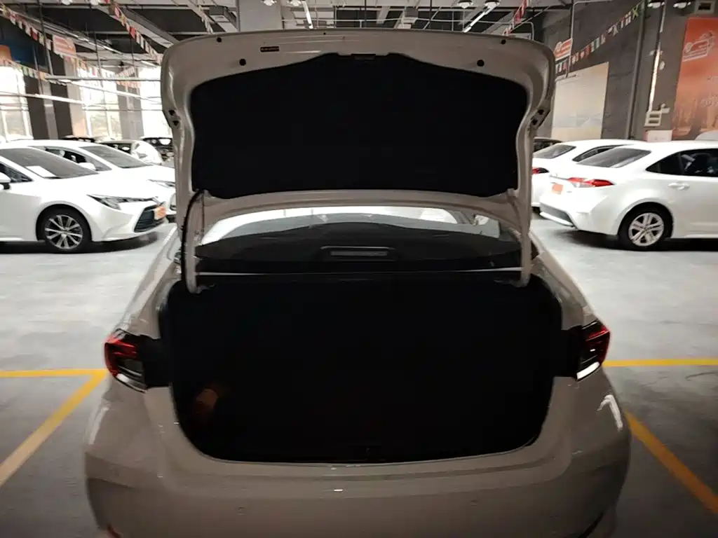 Toyota Corolla — миниатюра 19