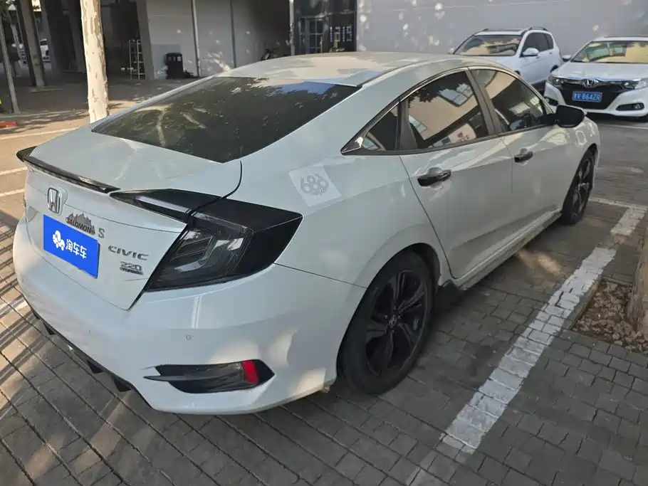 Honda Civic — миниатюра 3