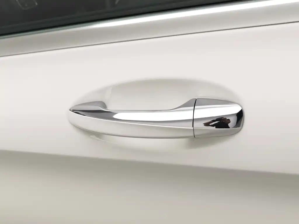 Mercedes-Benz C-Class — миниатюра 18