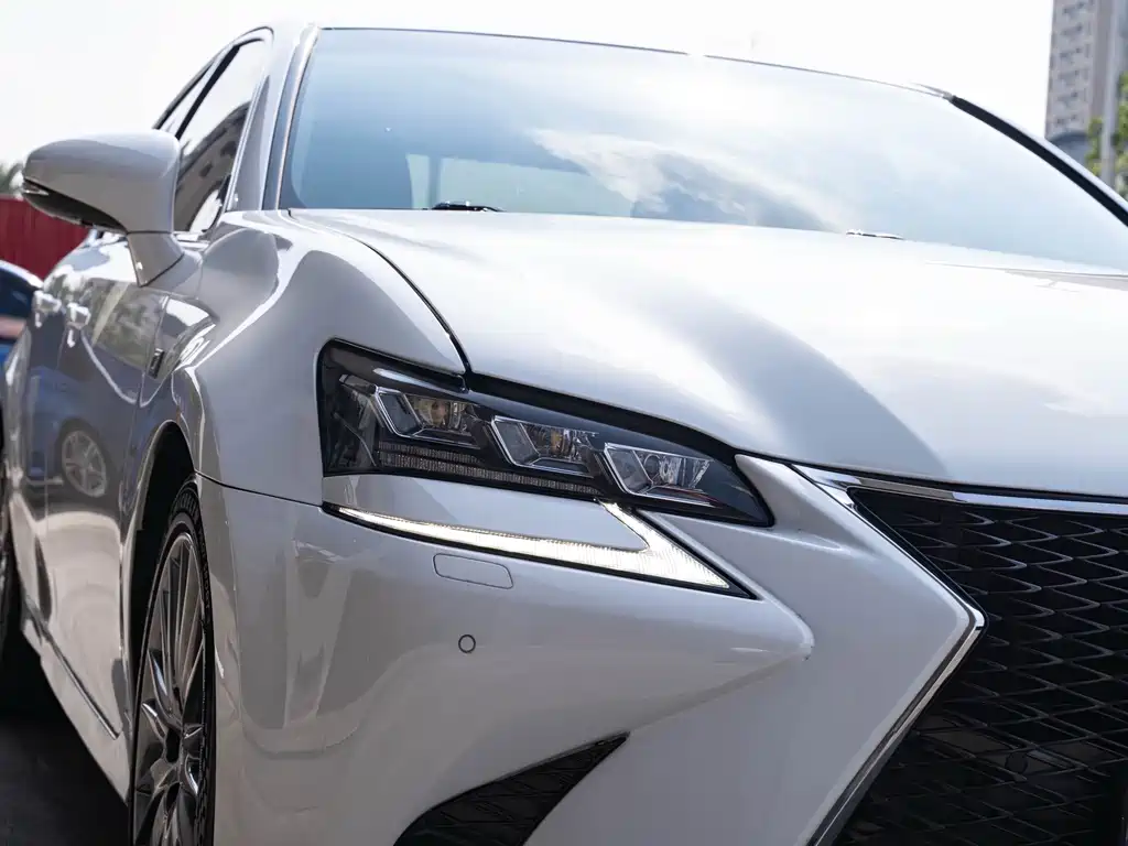 Lexus GS — миниатюра 6