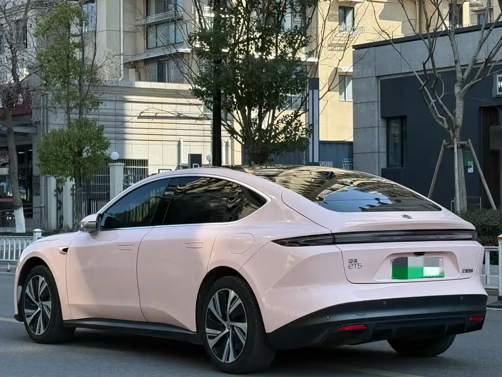 NIO NIO ET5