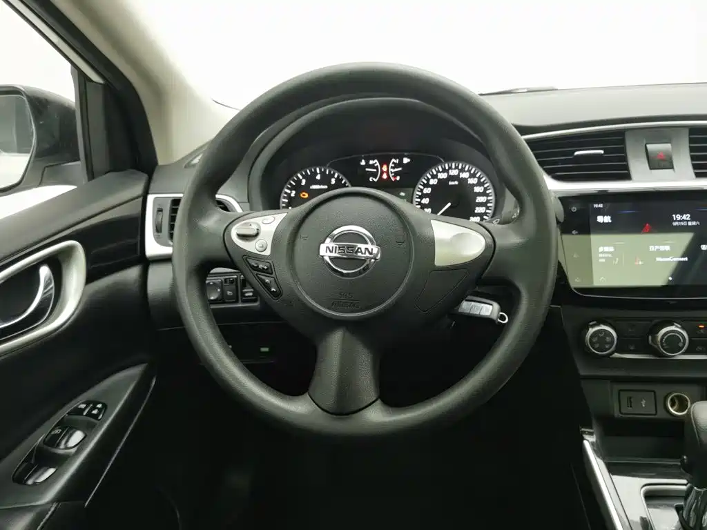 Nissan Sylphy — миниатюра 11