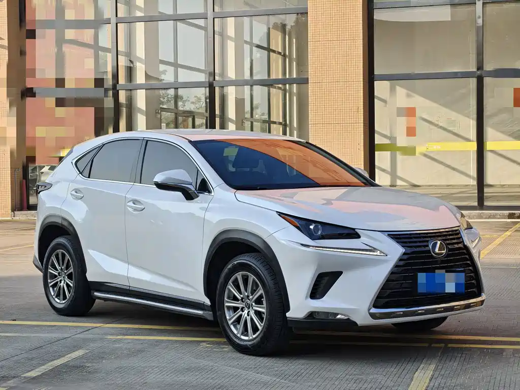 Lexus NX — миниатюра 3