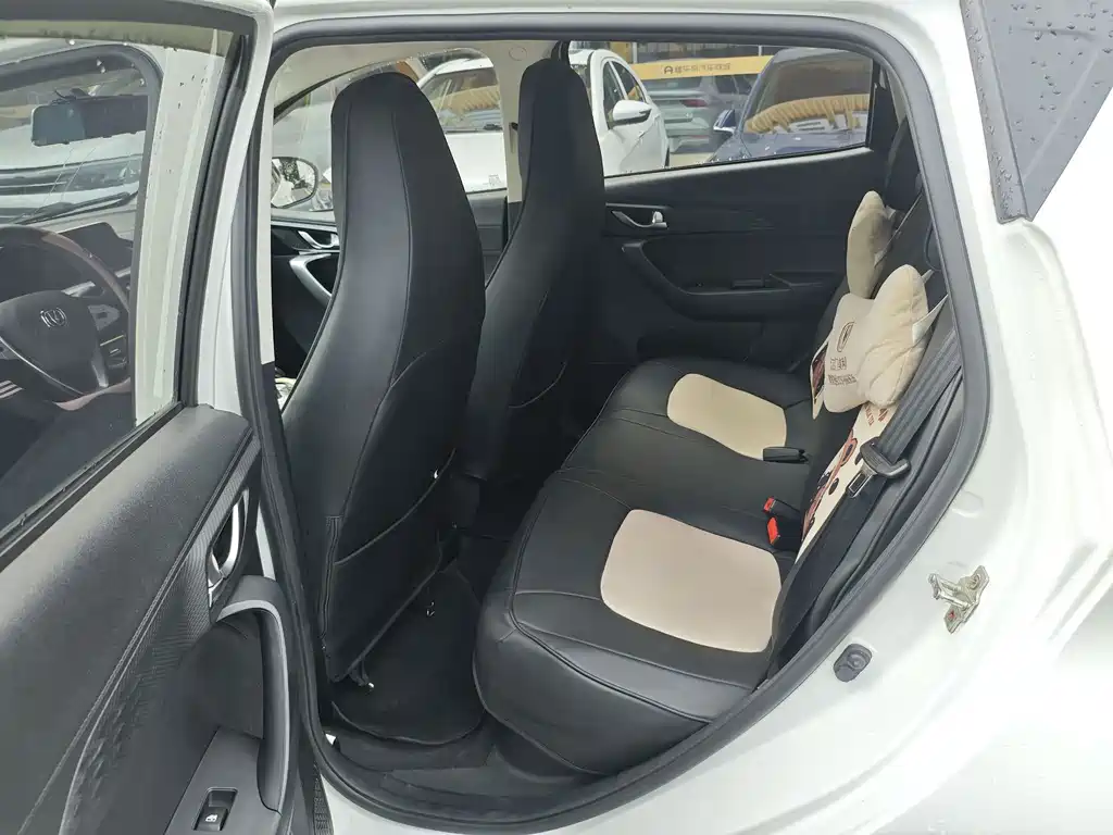Changan Benben E-Star — миниатюра 6
