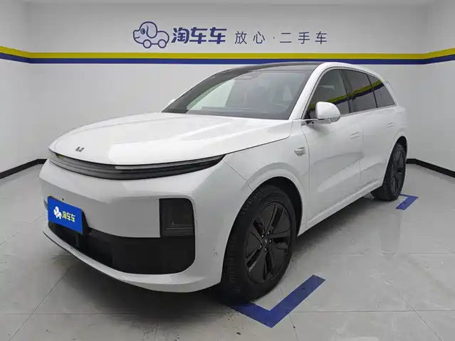 Li Auto L6