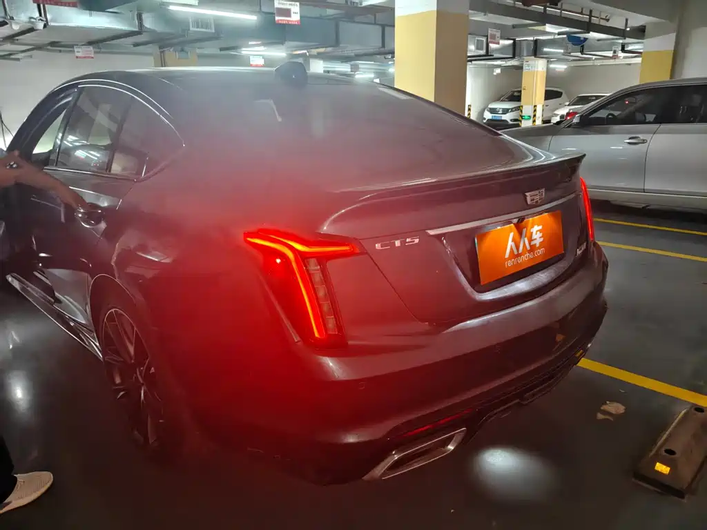 Cadillac CT5 — миниатюра 6