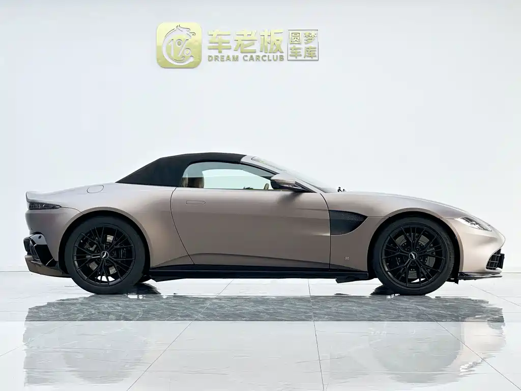 Aston Martin V8 Vantage — миниатюра 8