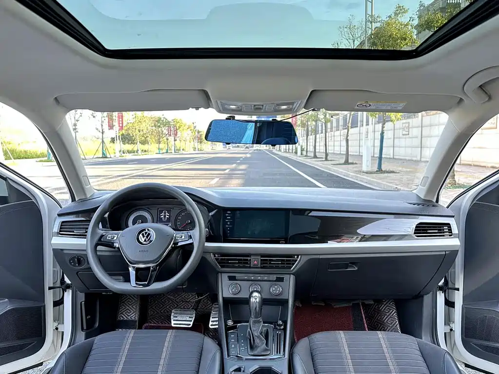Volkswagen Lavida — миниатюра 17