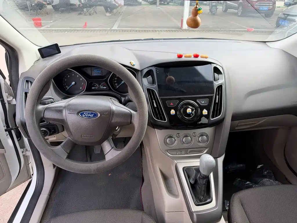 Ford Focus — миниатюра 5