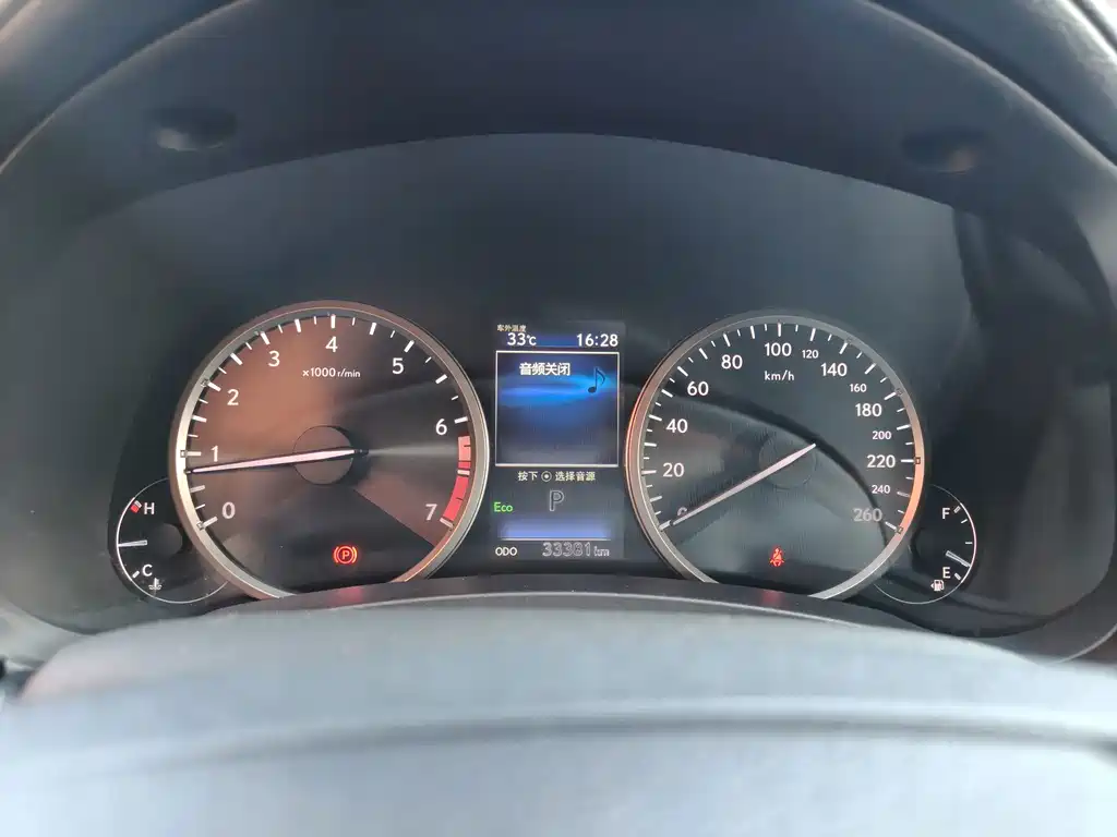 Lexus NX — миниатюра 6