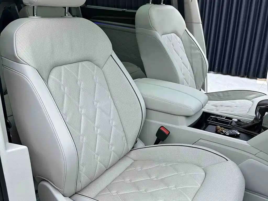 Volkswagen Viloran 2020 380TSI Luxury