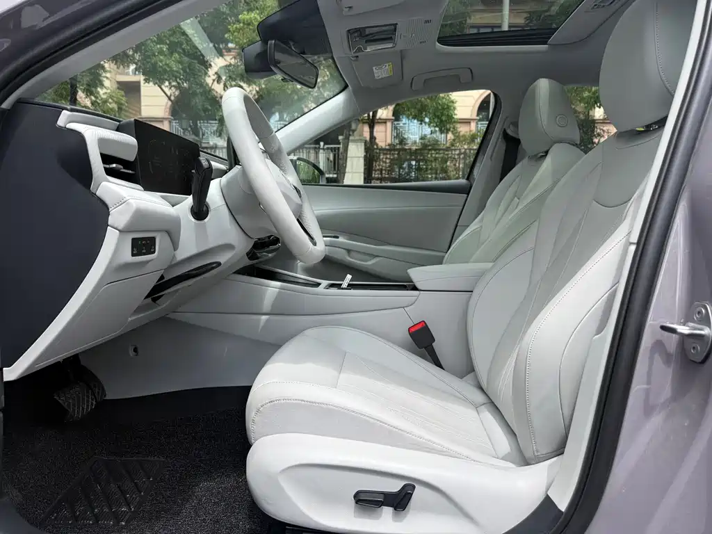 Volkswagen Lavida — миниатюра 8