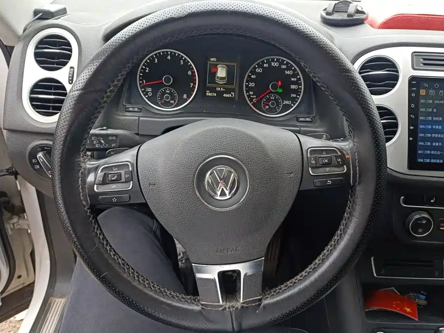 Volkswagen Tiguan — миниатюра 15