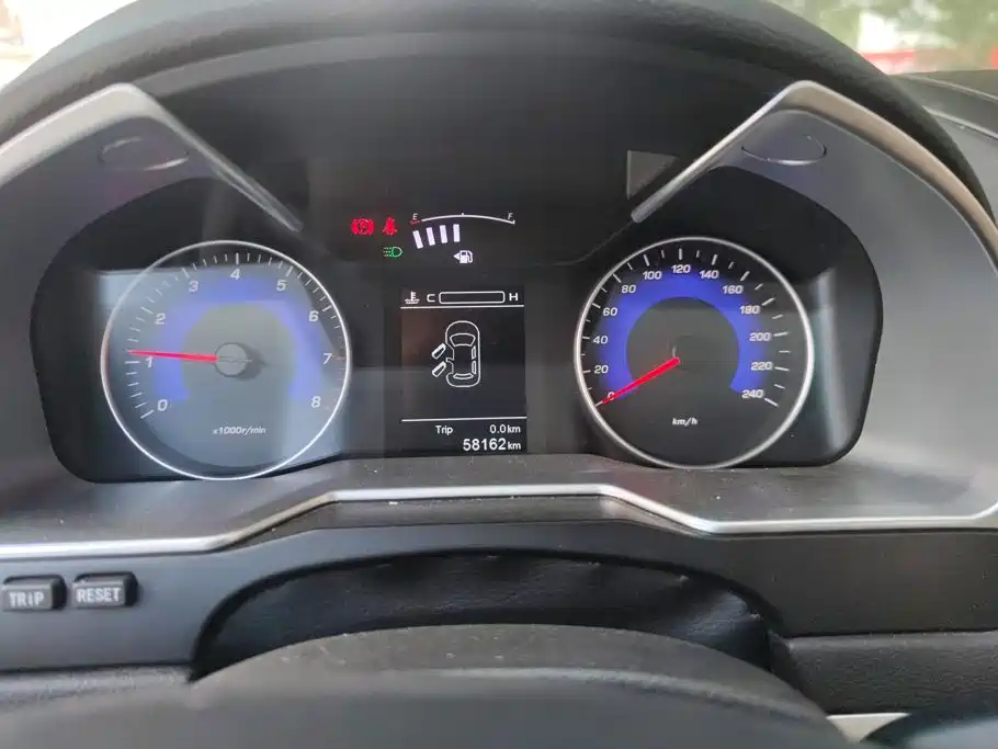 Geely Emgrand — миниатюра 14