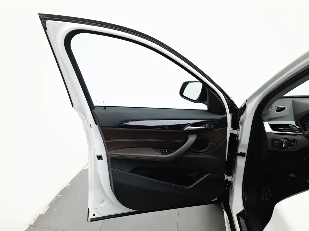 BMW X1 — миниатюра 8