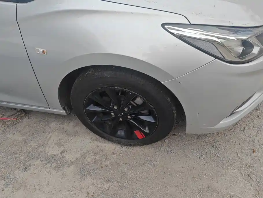 Chevrolet Cruze — миниатюра 6