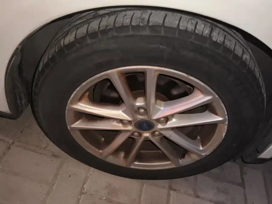 Ford Focus — миниатюра 6