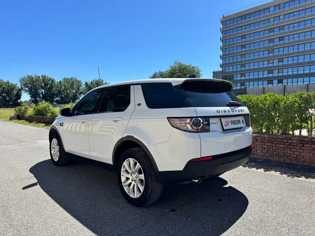 Land Rover Discovery Sport — миниатюра 6