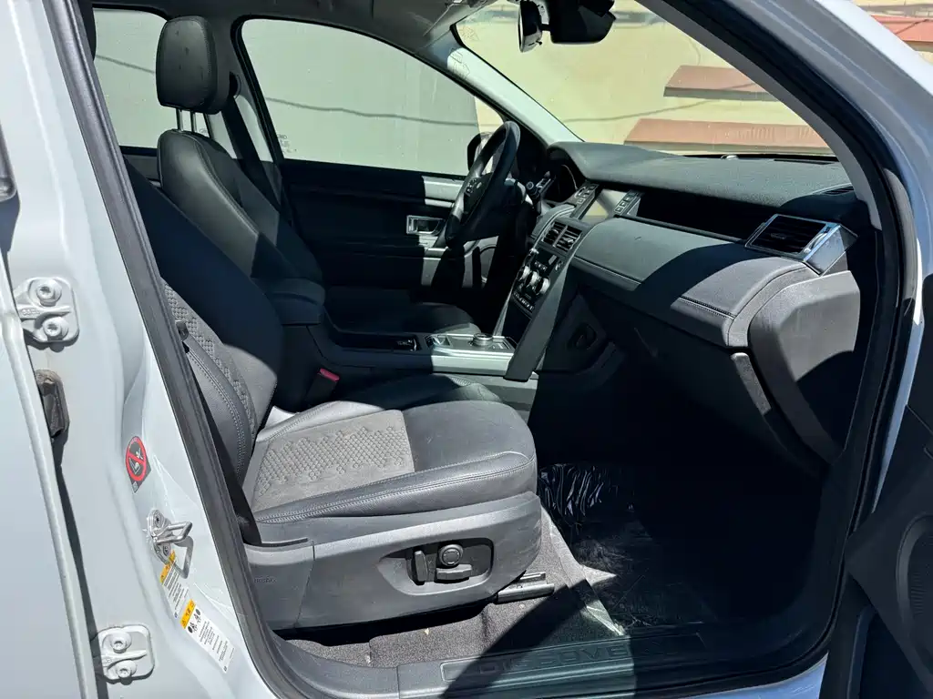 Land Rover Discovery Sport — миниатюра 13