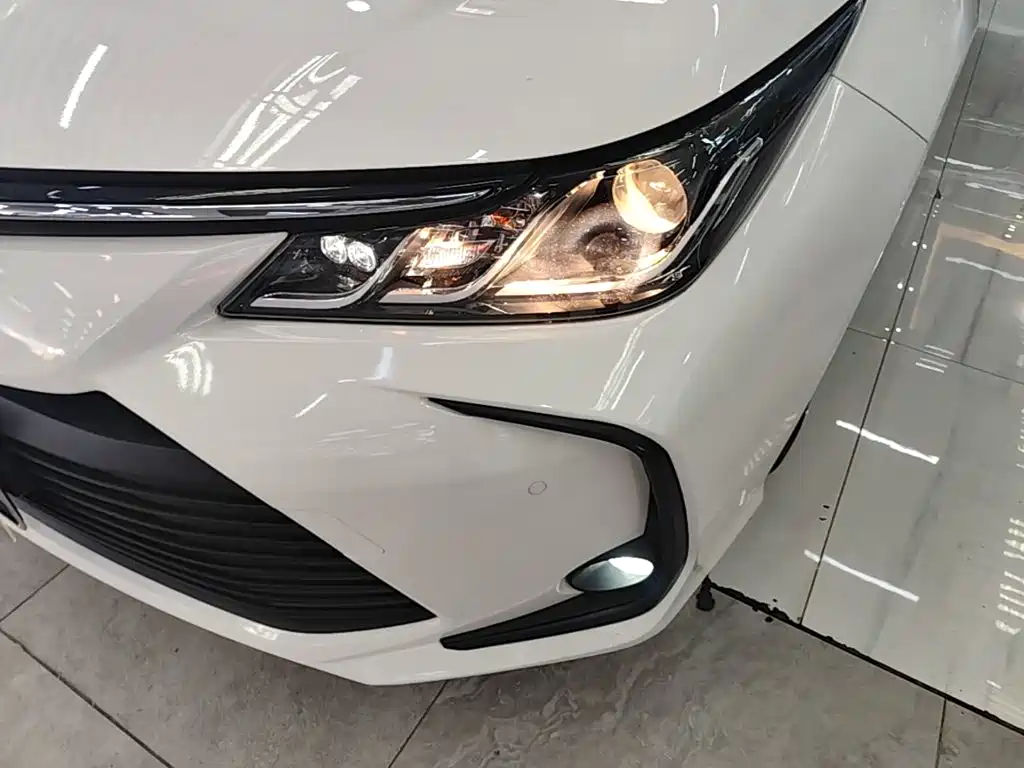 Toyota Corolla — миниатюра 24