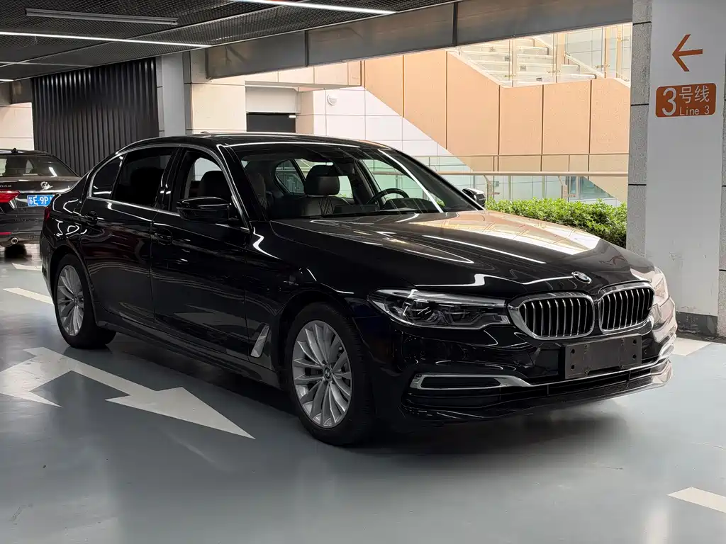 BMW 5 Series New Energy — миниатюра 3
