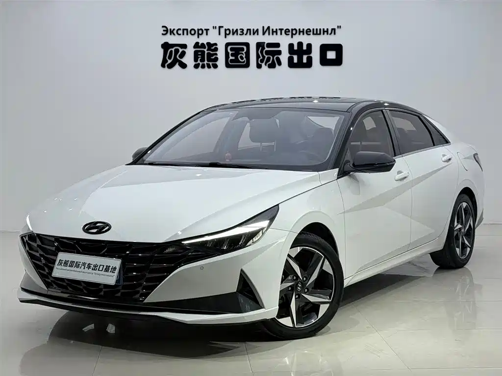 Hyundai Elantra 2022