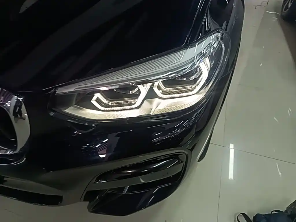 BMW X3 — миниатюра 24