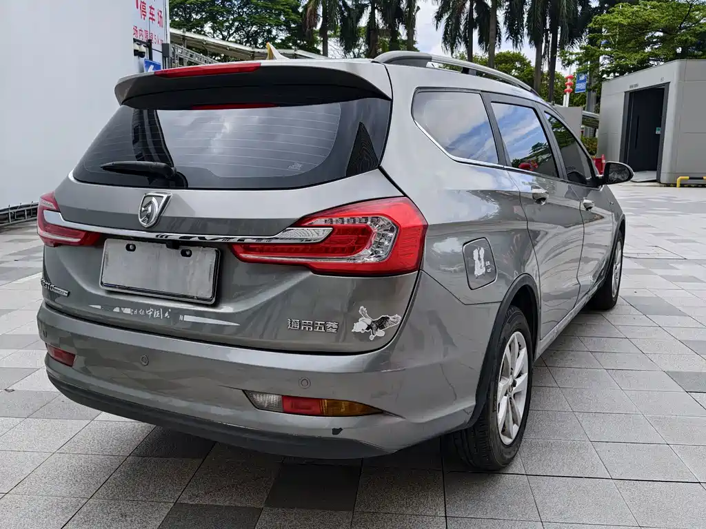 Baojun 310W — миниатюра 9