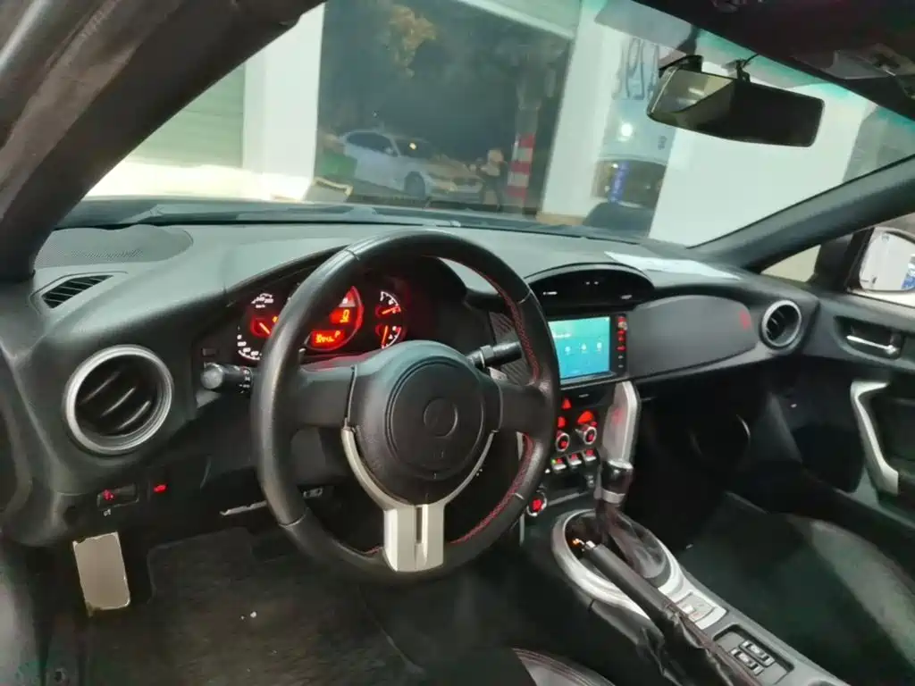 Toyota 86 — миниатюра 10