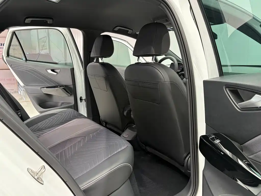 Volkswagen ID.3 — миниатюра 15