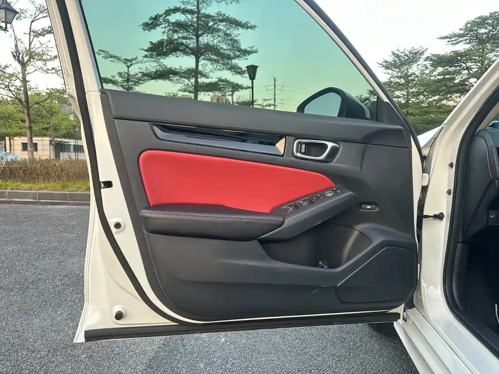 Honda Civic — миниатюра 4
