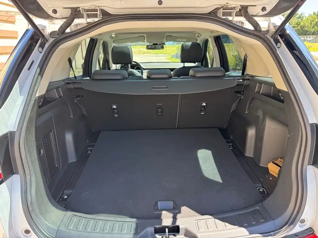 Land Rover Discovery Sport — миниатюра 26