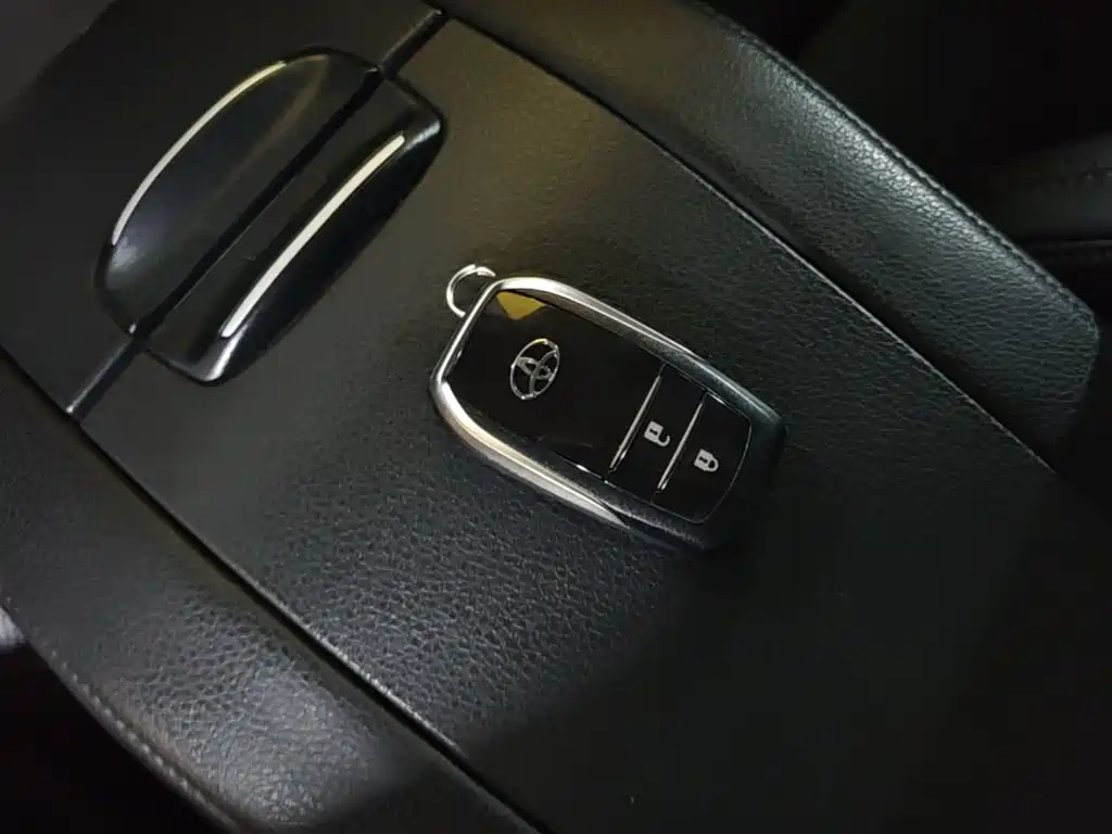 Toyota Highlander — миниатюра 9