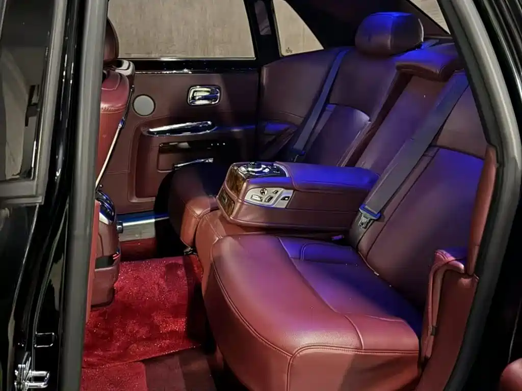 Rolls-Royce Ghost 2010 6.6T Standard
