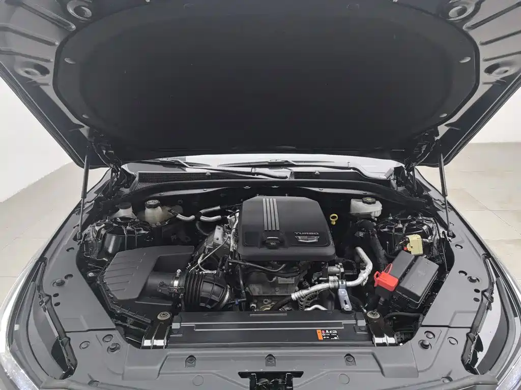 Cadillac CT5 — миниатюра 6