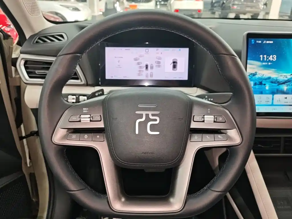 BYD Yuan UP — миниатюра 11