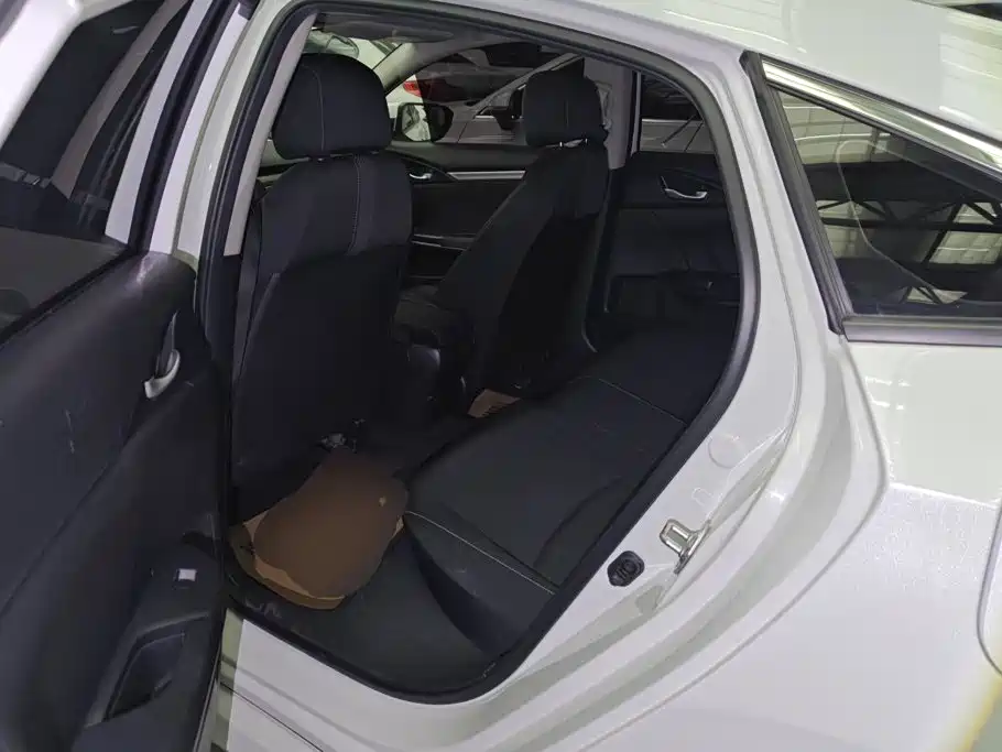 Honda Civic — миниатюра 11