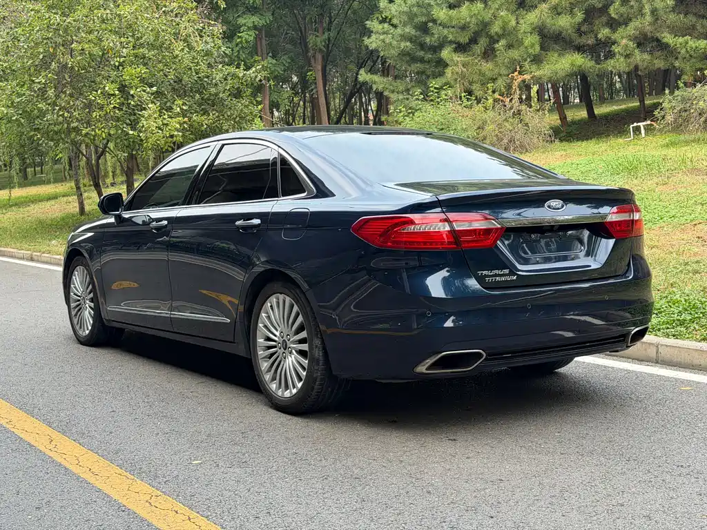 Ford Taurus — миниатюра 17